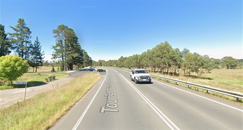 Bong Bong Common Intersection at Moss Vale Road and Cecil Hoskins Access Road