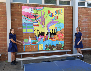 2 Moss Vale High School Students unveil the mural